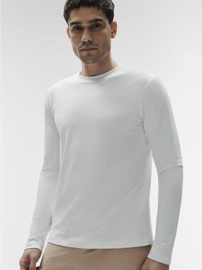 Men’s long sleeve white alo shirt